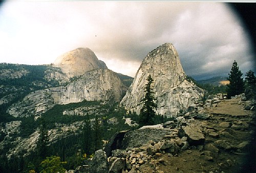 libertycap&halfdome.jpg (60752 bytes)